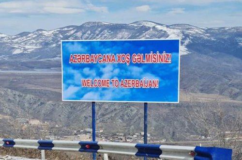 Sərhəddəki bu lövhə erməniləri təşvişə salıb - Fotolar