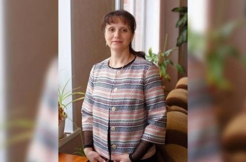 Rusiyada küçədə müəllimin boğazını kəsdilər