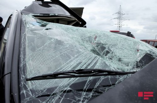 Goranboyda iki avtomobil toqquşub, xəsarət alanlar var