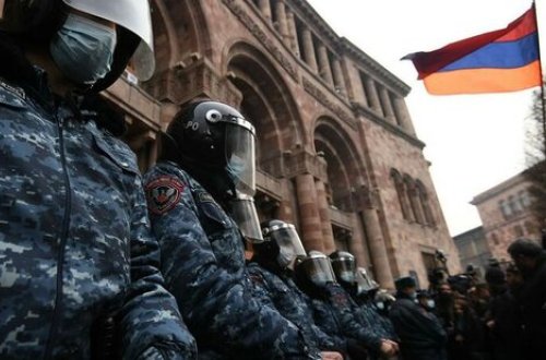 Ermənistan ÇALXALANIR - Xalq AYAĞA QALXDI