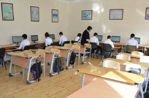 Məktəblilər arasında yoluxma: Dərslər dayandırılacaqmı?