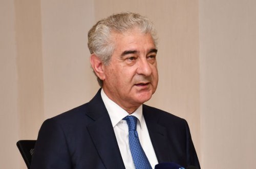 Əli Əhmədov iclas keçirdi: Qarşıda duran vəzifələr müzakirə edildi