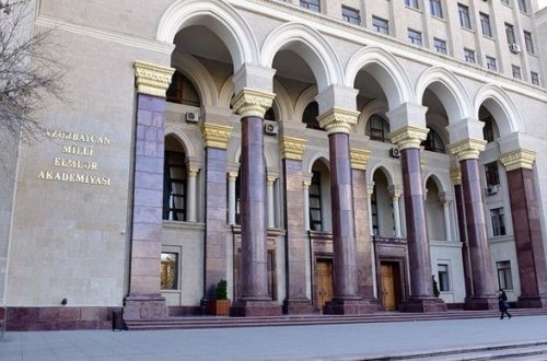 AMEA-da yeni direktor iki şöbə müdirini və elmi katibi vəzifəsindən azad etdi