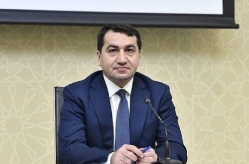 Зарубежные дипломаты направились вместе с помощником президента в освобожденные районы Азербайджана