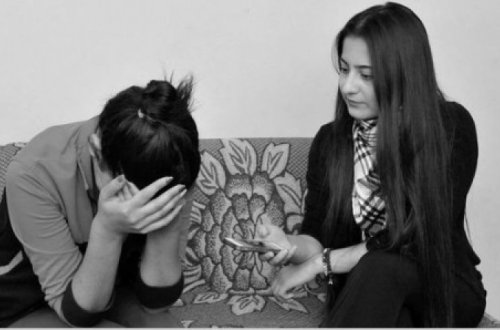 Ailəli kişinin evinə gedən gənc qız: Oyananda gördüm ki, artıq gecdir