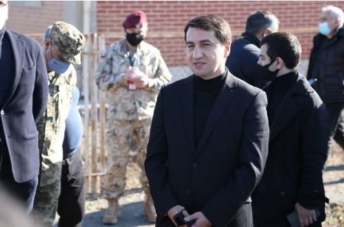 Hikmət Hacıyev: “Xarici diplomatlar vəziyyəti öz gözləri ilə görürlər”