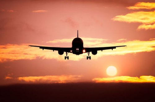 Moskvadan Amsterdama uçan təyyarə həyəcan siqnalı verdi