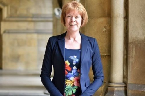 Мортон: Женщины в Азербайджане получили право голоса за девять лет до Великобритании - ФОТО