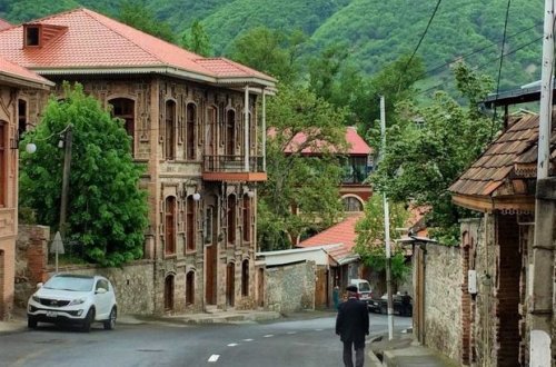 Azərbaycanın regionları üzrə broşürlar hazırlanıb - FOTO