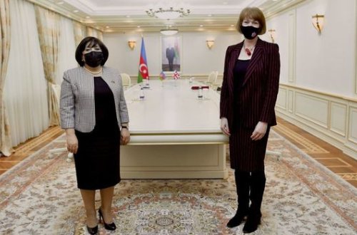 Britaniyalı nazir Sahibə Qafarova ilə müzakirələrdə - FOTO