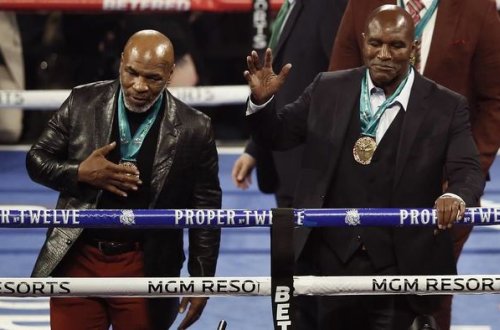 Tayson və Holifild arasında döyüş keçirilə bilər