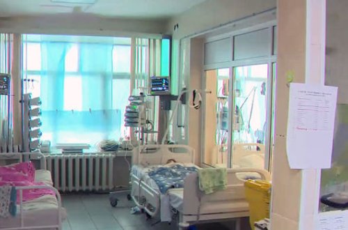 Rusiyada azyaşlı xəstəxana pəncərəsindən yıxıldı