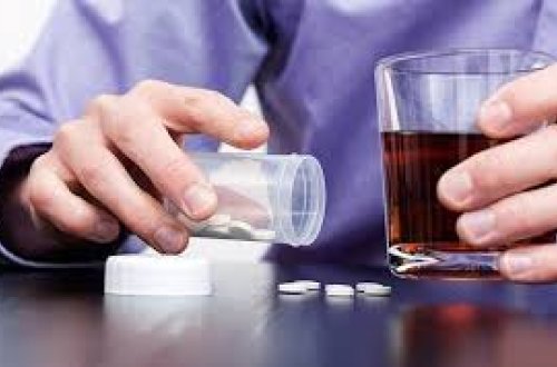 Azərbaycanda 48 yaşlı kişi esens içdi-vəziyyəti ağırdır-YENİLƏNİB