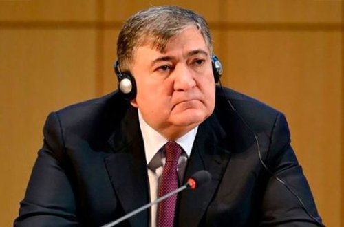 Fazil Məmmədov mülklərini və məşhur hotelini satışa çıxardı