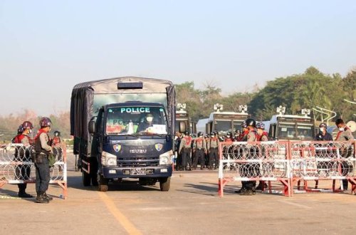 ABŞ Myanma hərbçilərinə sanksiya tətbiq edəcək, hökumət hesabları dondurulacaq