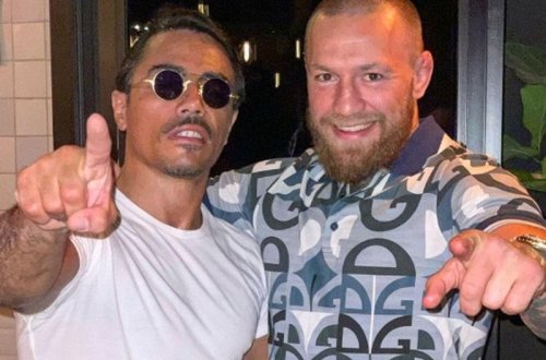 Makqreqor Nüsrətin restoranında 1000 dollarlıq “qızıl” steyk yedi - VİDEO - FOTO