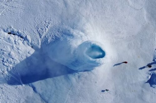 Qonşu ölkədə MÖHTƏŞƏM 