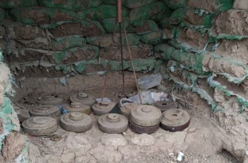 Polislər Xocavənddə 30-dan çox mina aşkarladılar - FOTO