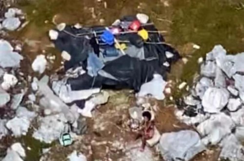 Kimsəsiz adada qalan müasir “Robinzon Kruzo”lar 33 gün sonra xilas edildilər - FOTO