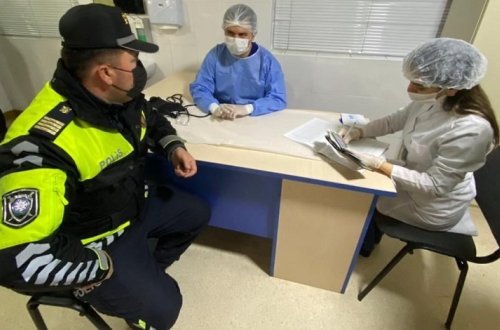 В Азербайджане началась вакцинация от COVİD-19 сотрудников полиции - ФОТО