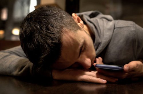 Sərxoş şəxslər bank ödənişi edə və SMS göndərə bilməyəcəklər