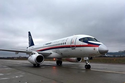 Rusiyada sərnişin təyyarəsi təcili eniş edib