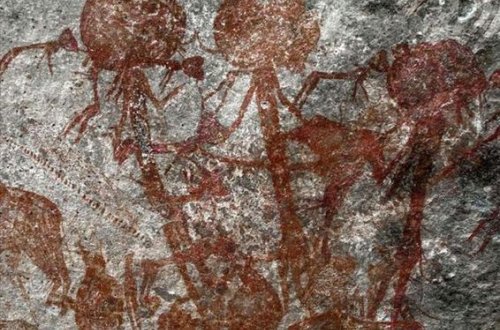 Yadplanetlilərə aid olduğu iddia edilən qədim qaya təsvirləri aşkar olunub – FOTO