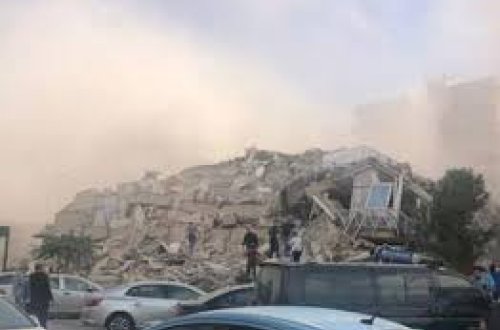 Zəlzələni anbaan görüntüyə aldı - Video