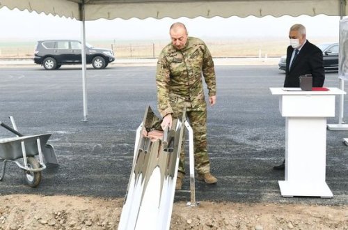 Prezident Horadiz-Zəngilan-Ağbənd dəmir yolunun strateji əhəmiyyətini açıqladı