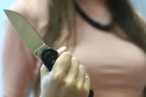 Gəncədə qadın ərini bıçaqlayıb