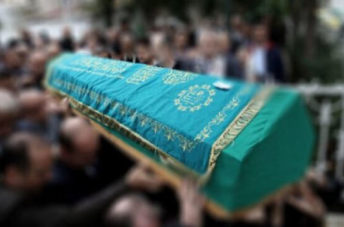 AĞIR İTKİ ÜZ VERDİ-Məşhur psixoloq evində ÖLÜ TAPILDI - FOTO