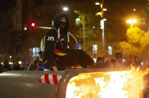 İspaniyada reperin tutulmasına görə iğtişaşlar: 30 yaralı