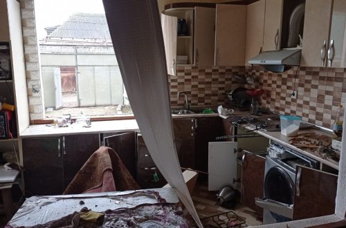 Azərbaycanda yaşayış evində partlayış baş verib- FOTO