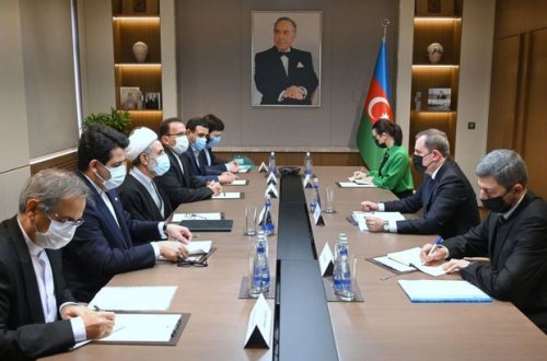 Ceyhun Bayramov Müctaba Zünnuri ilə görüşdü