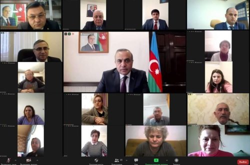 Azay Quliyev seçicilərlə videogörüş keçirib