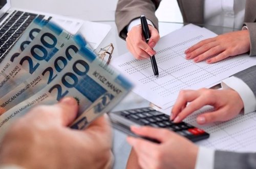 Azərbaycan əhalisi ötən ay ödənişli xidmətlərə 620 mln. manat xərcləyib
