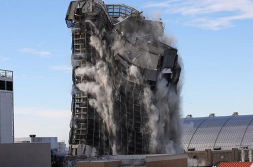 ABŞ-da “Trump Place Hotel” belə partladıldı - Fotolar