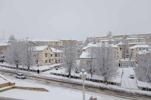 Daşkəsənə yağan qar rayonu işıqsız qoydu-FOTO-VİDEO