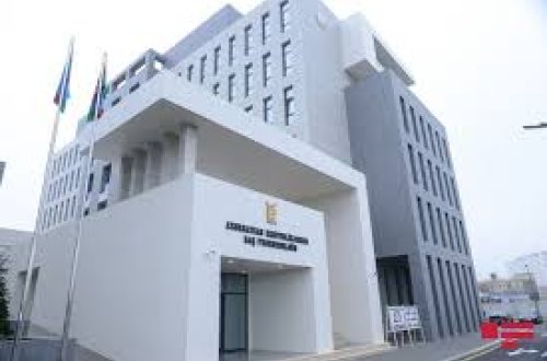 Prokurorluqdan iki milyon manat mənimsəməkdə təqsirləndirilən qadın direktorun həbsi ilə bağlı açıqlama