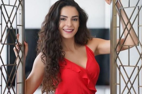 “Hercai”nin ulduzu “Sevgililər Günü” paylaşım etmədi, ayrılıq dedi-qoduları yayıldı - FOTO