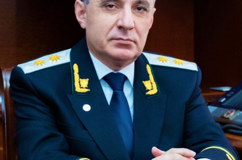 Kamran Əliyev: “Vəzifəli şəxslərlə bağlı yayılan məlumatlar araşdırılır”