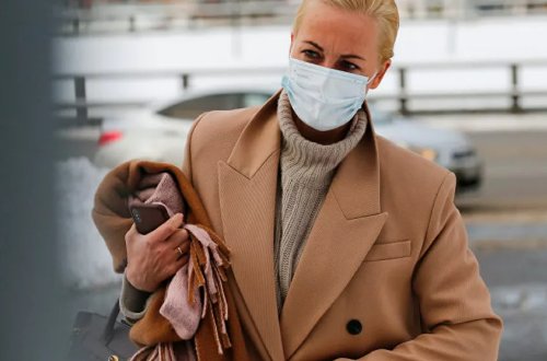 Navalnının xanımı Rusiyaya qayıtdı