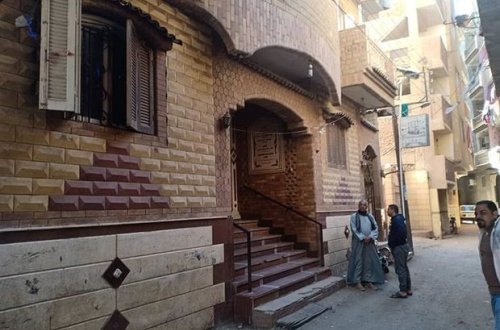 Küçələrə ərinin və qohumlarının adını verən məmur saxlanılıb