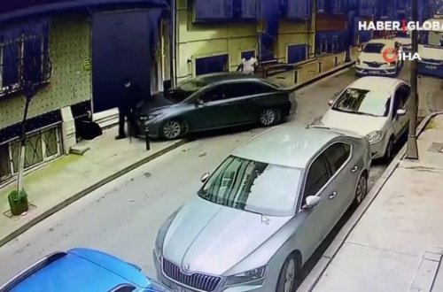 Əyləc əvəzinə qaza basan sürücü piyadanı vurdu - VİDEO