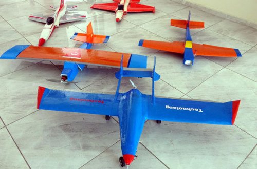 Türkiyəli şagirdlər pilotsuz təyyarə modeli hazırladılar - FOTO