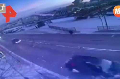 Rusiyada yüksək sürətlə hərəkət edən “Lexus” iki yeniyetmənin həyatına son qoydu - VİDEO