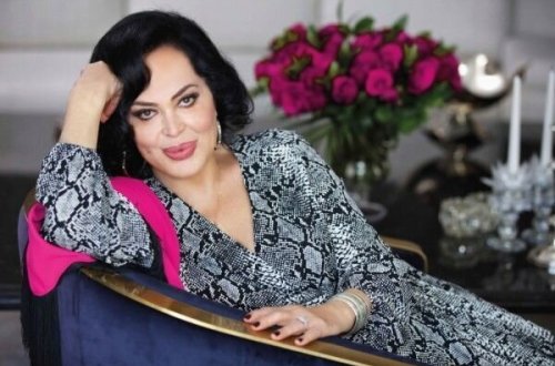 Türkan Şoray TANINMAZ HALA DÜŞDÜ - Elə arıqlayıb ki... - FOTO