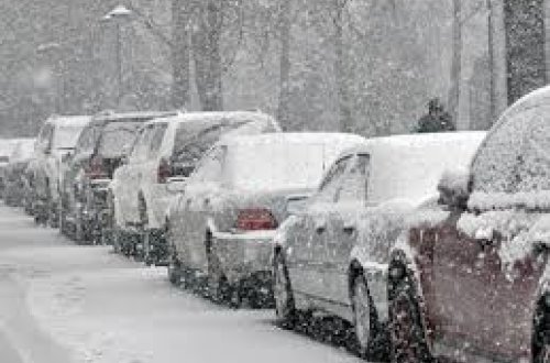 Названо число ДТП, произошедших в Баку из-за снежной погоды