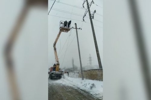 “Azərişıq” ASC: “Elektrik enerjisinin verilişində yaranan fasilələr aradan qaldırılır” - FOTO/VİDEO