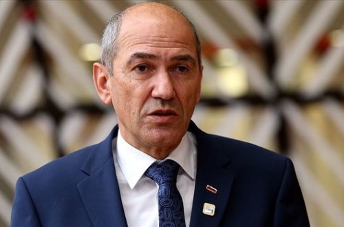 Sloveniya baş nazirinin Quranla bağlı paylaşımı kəskin reaksiyaya səbəb oldu